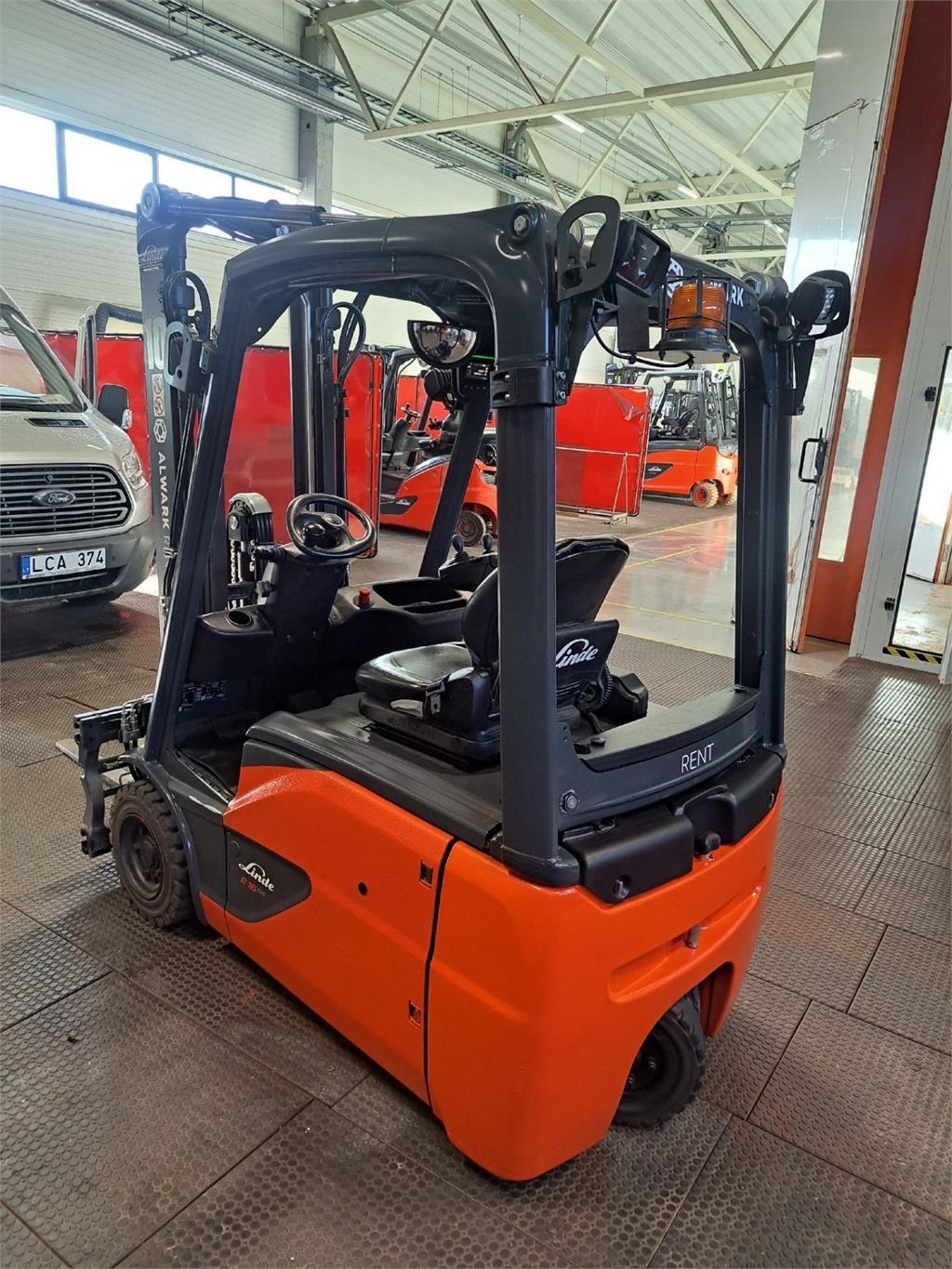 Linde E16 Elektriniai šakiniai krautuvai