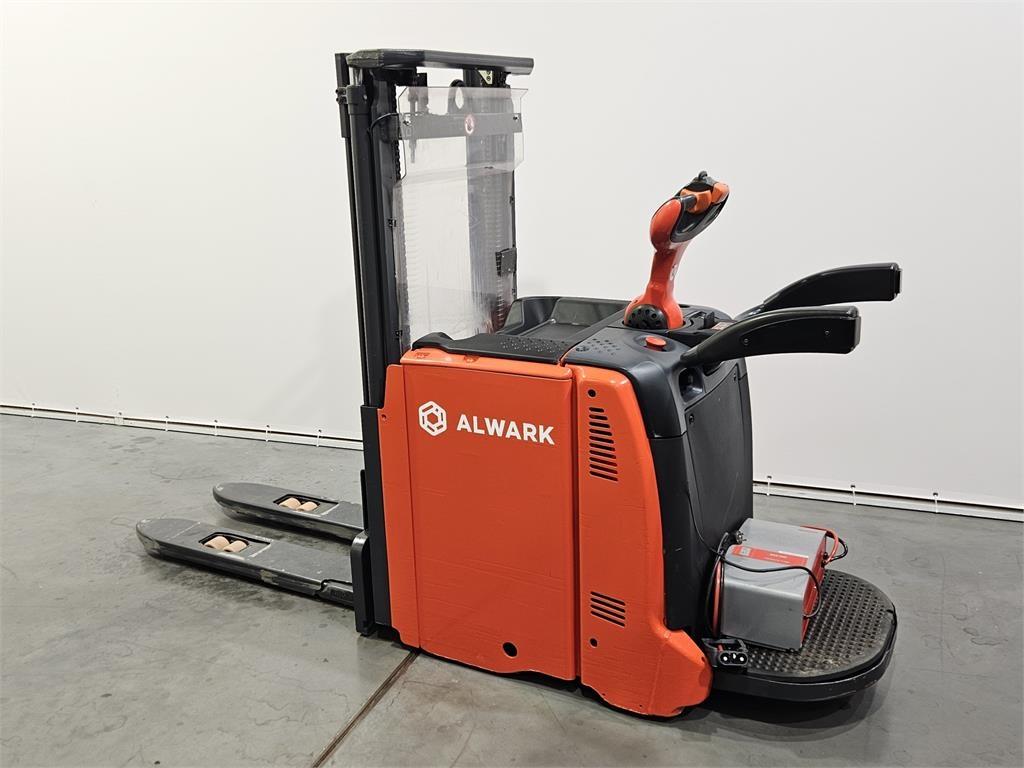 Linde L12AP Savaeigiai rietuvai