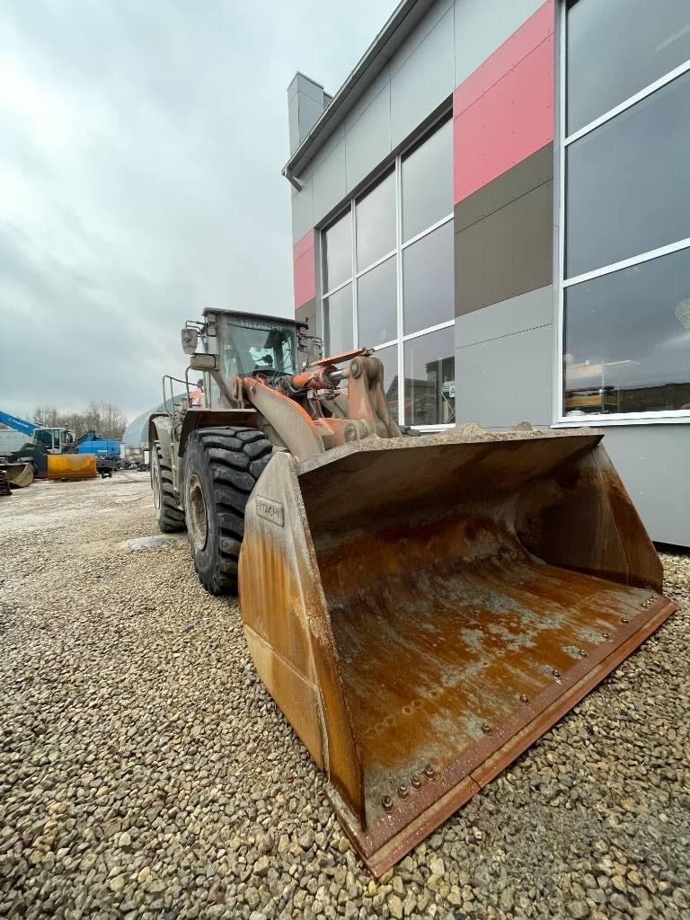 Hitachi ZW 310-6 Naudoti ratiniai krautuvai